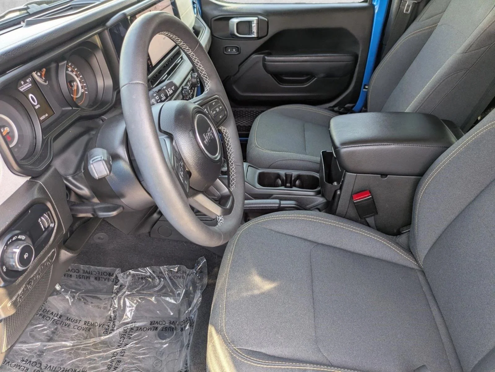 Used 2025 Hydro Blue Pearlcoat Jeep Sport S image 17