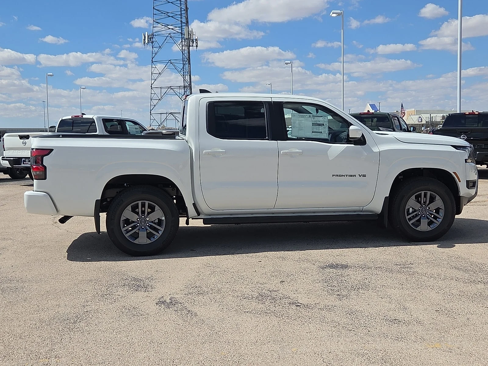 New 2027 QAK Glacier WH Nissan SV 4x2 Crew Cab 5 ft. box 126 in. WB image 5