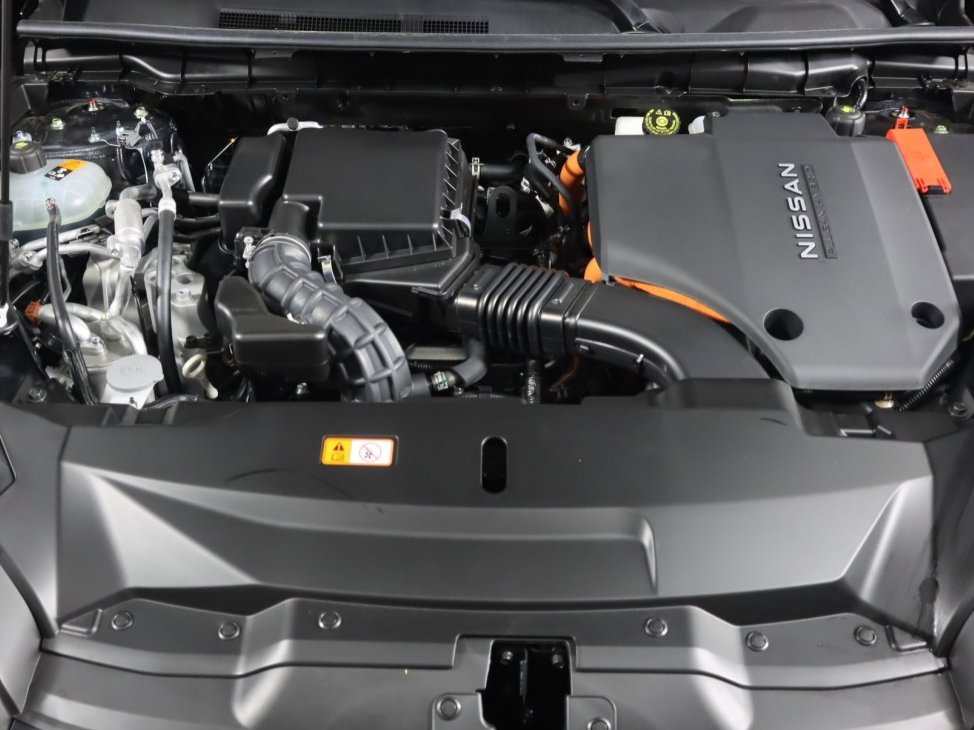 New 2026 Moonrock Gray Nissan Platinum image 9