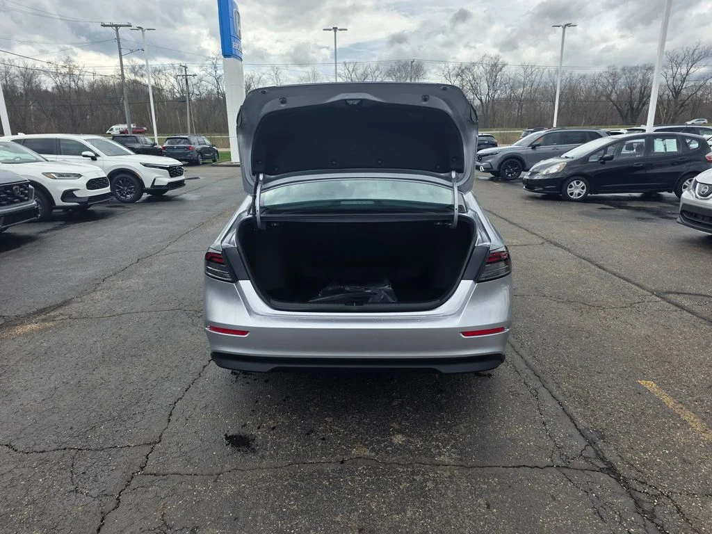 2026 Honda Accord SE - Photo 13