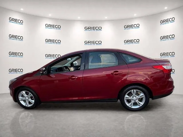 Used 2013 Ruby Red Metallic Ford SE image 31