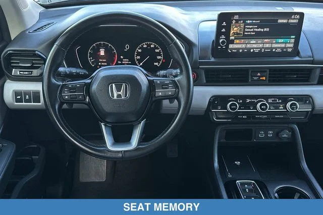 2025 Honda Pilot EX-L - Photo 16