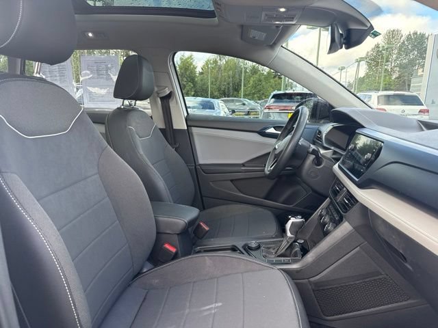 Used 2024  Volkswagen SE image 9
