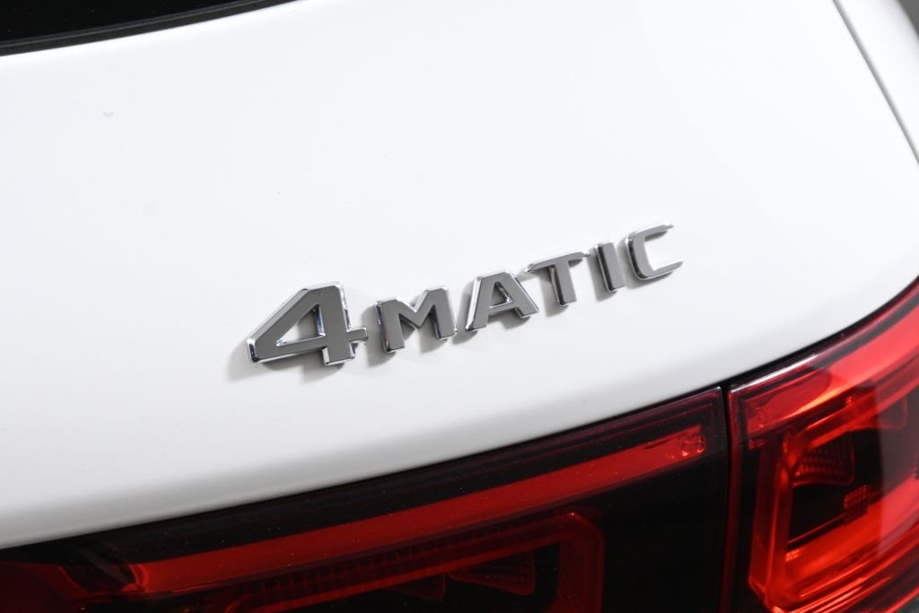 Used 2023 Polar White Mercedes-Benz GLB 250 image 38