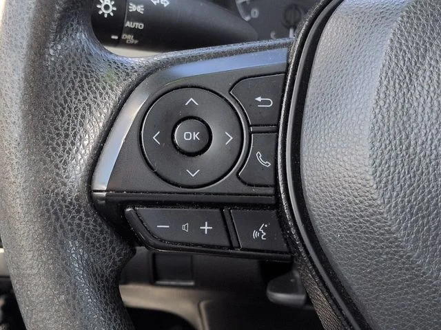 Used 2021  Toyota LE image 22