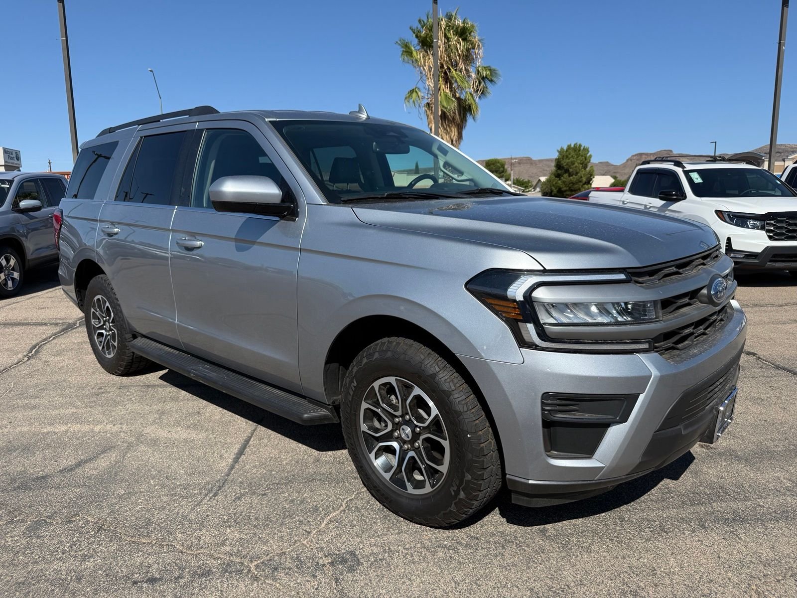 2024 Ford Expedition XLT - Photo 3