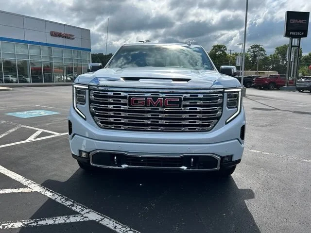 2026 GMC Sierra 1500 Denali - Photo 2