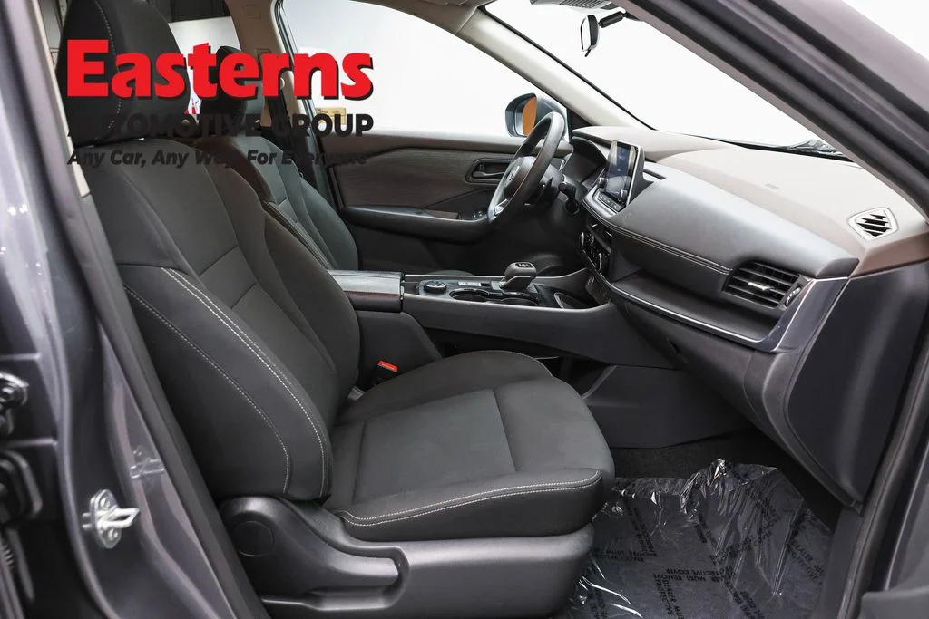 Used 2023 Gray Nissan S image 25