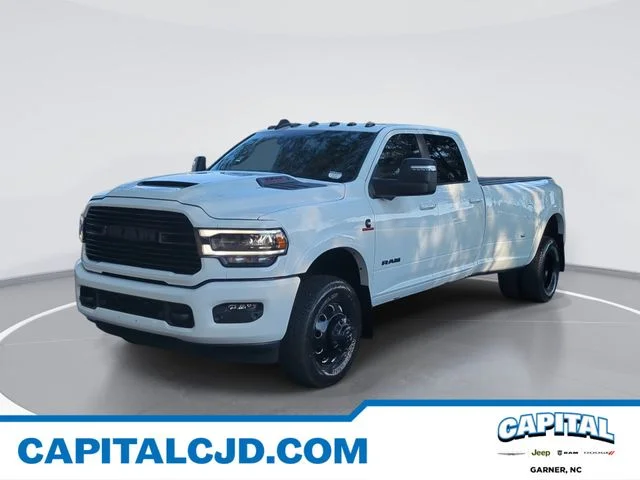 Used 2024 White Ram Laramie image 1