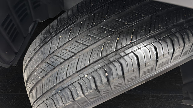 Used 2025 Midnight Black Metallic Toyota XLE image 38