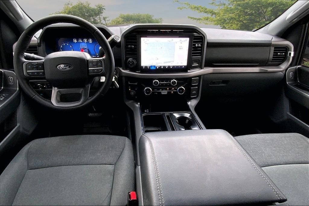 Used 2024 White Ford XLT image 8