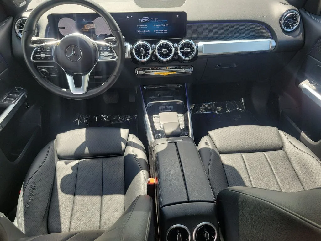 Used 2023 Black Mercedes-Benz 300 image 17