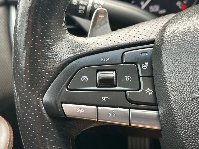 Used 2020 Black Cadillac Sport image 25