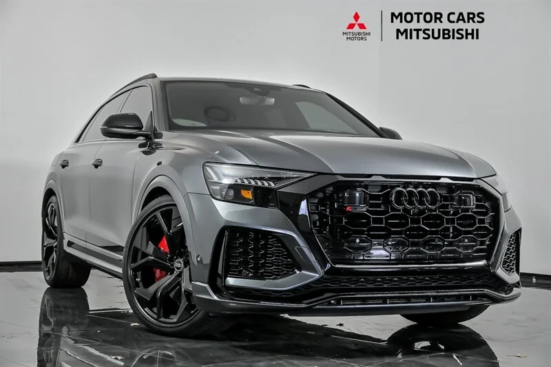 2023 Audi RS Q8 -'s photo