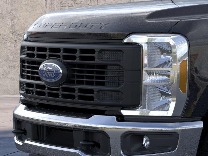 New 2026 Agate Black Ford XL image 10