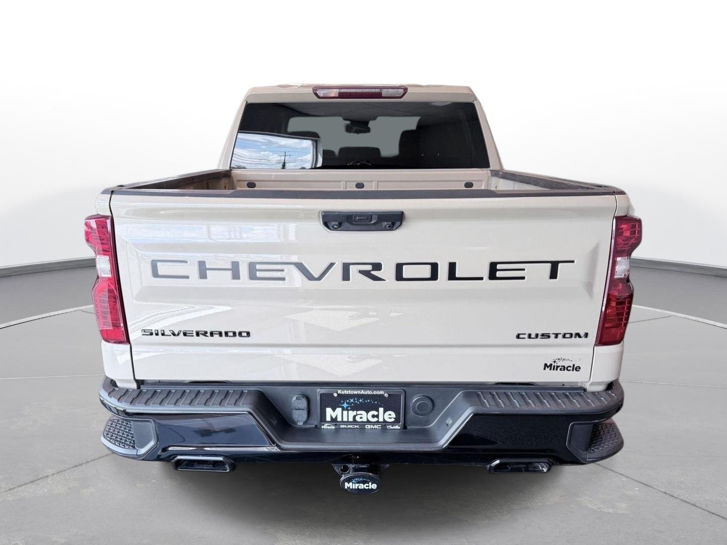 Used 2023 Sand Dune Metallic Chevrolet Custom Trail Boss image 14