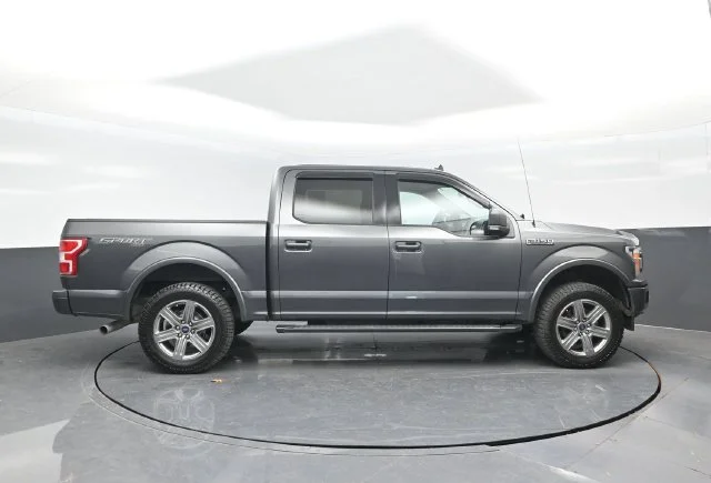 Certified Used 2019 Magnetic Ford XLT image 3