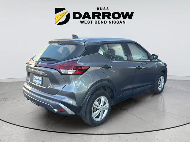 Used 2023 Gray Nissan S image 5