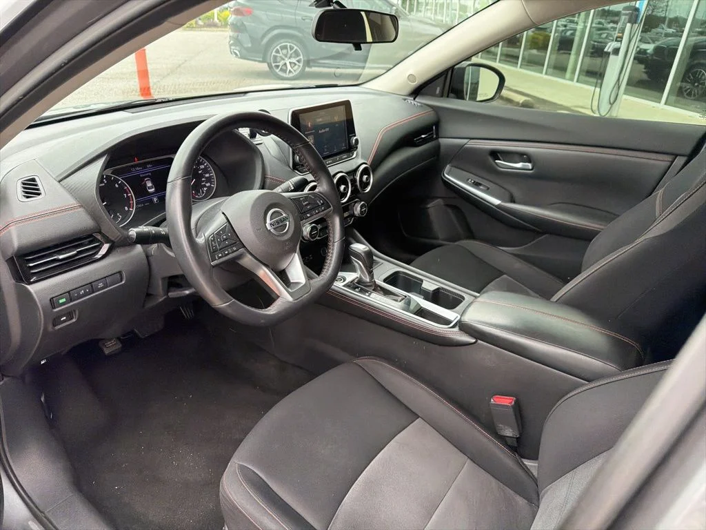 Used 2021 Gray Nissan SR image 16