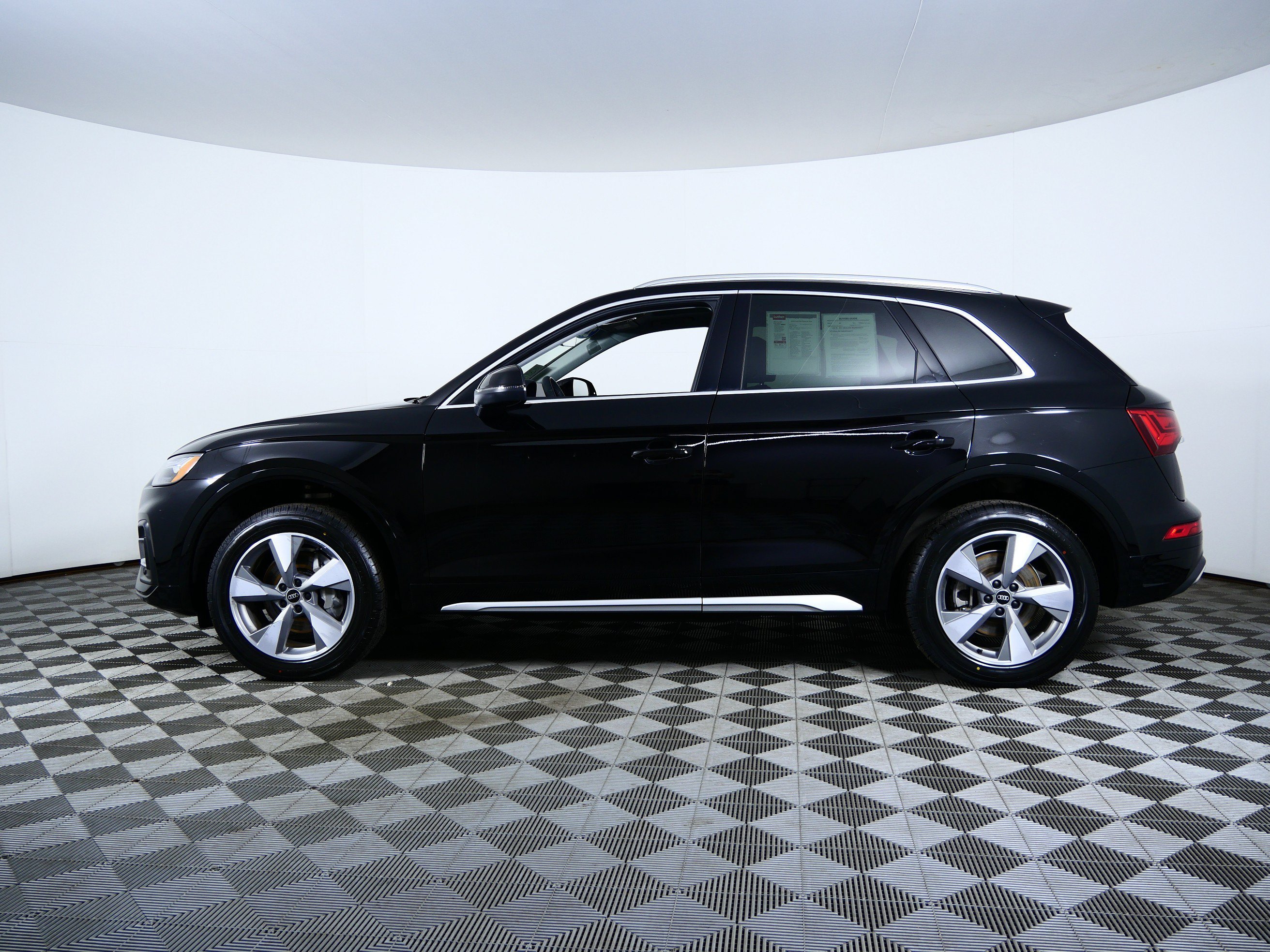 Used 2023 Brilliant Black Audi Premium Plus image 4