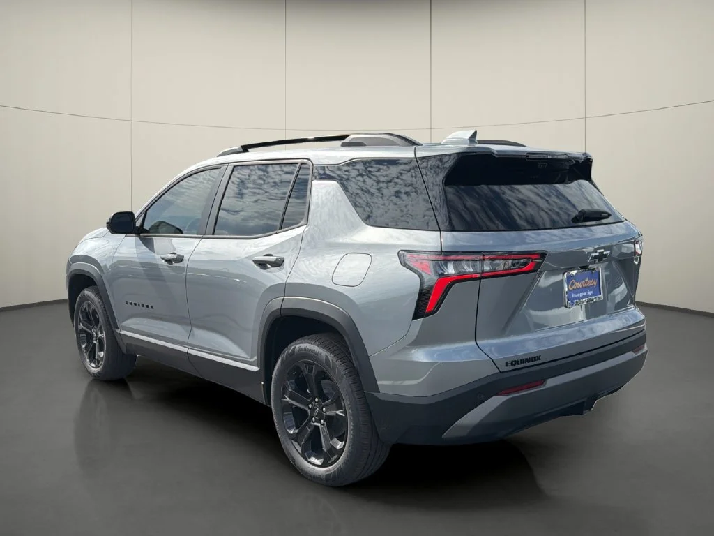 New 2027 Sterling Gray Metallic Chevrolet LT image 5