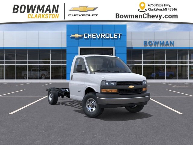 2026 Chevrolet Express Cutaway 3500 1WT