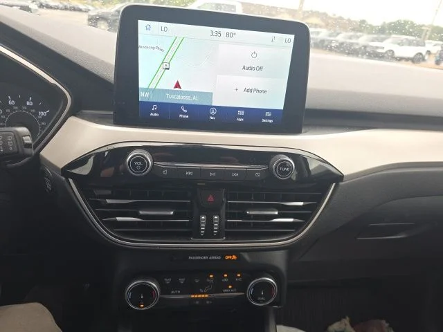 Used 2022 Gray Metallic Ford SE image 18