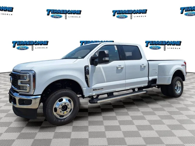 2026 Ford Super Duty F-350® XLT