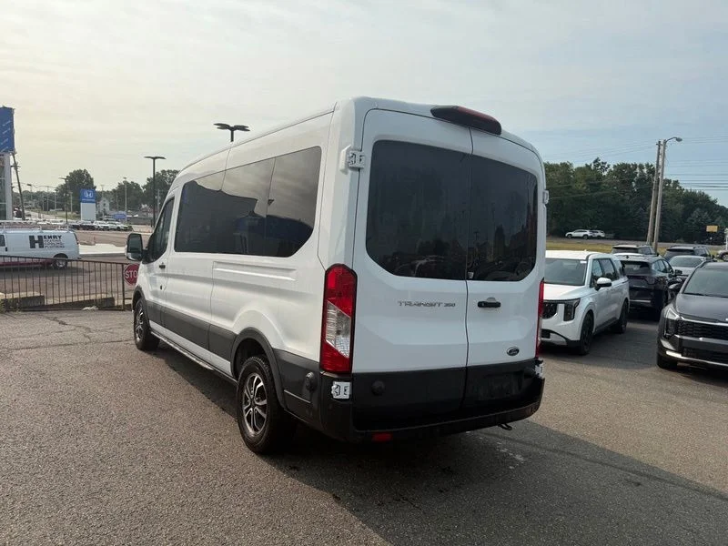 Used 2024 White Ford XL image 6
