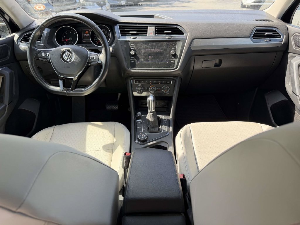 Used 2019 Black Volkswagen 2.0T SE image 8