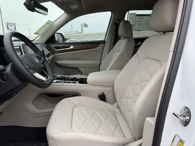 New 2026 White Volkswagen 2.0T SE w/Technology image 17