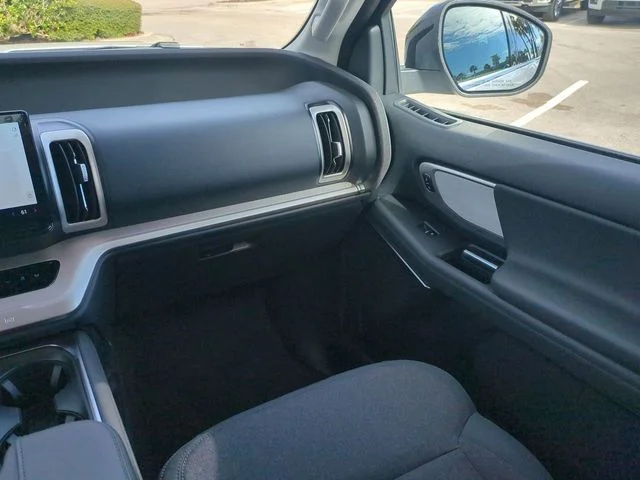 New 2026 Oxford White Ford Active image 16