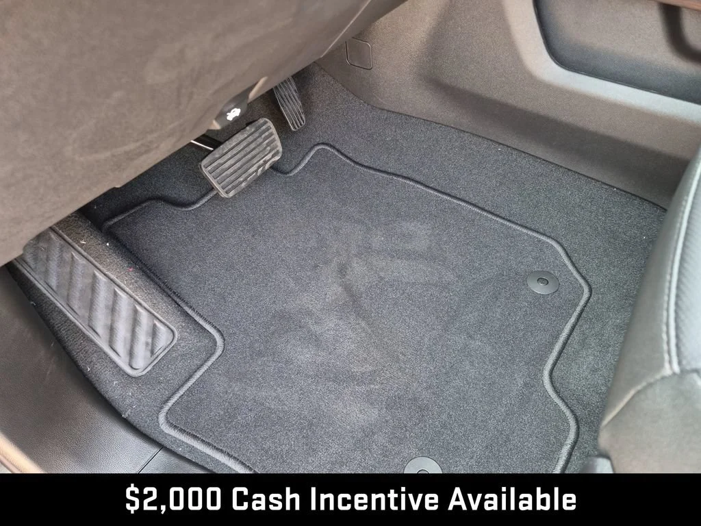2026 GMC Sierra 1500 SLT - Photo 23