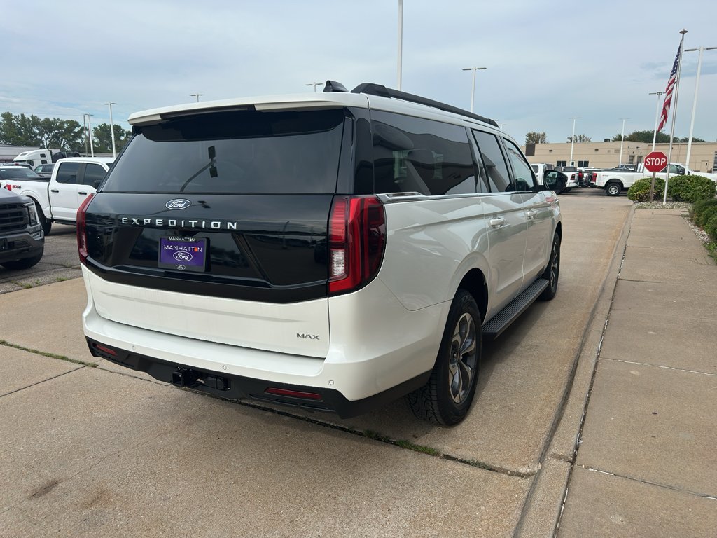 New 2027 Star White Metallic Tri-Coat Ford Active image 6