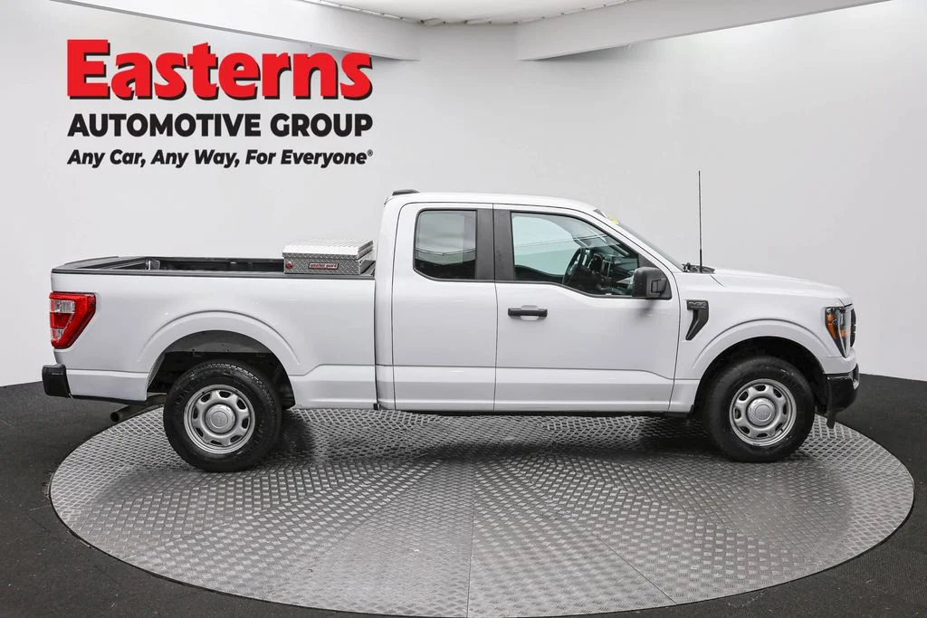 Used 2023 White Ford XL image 4