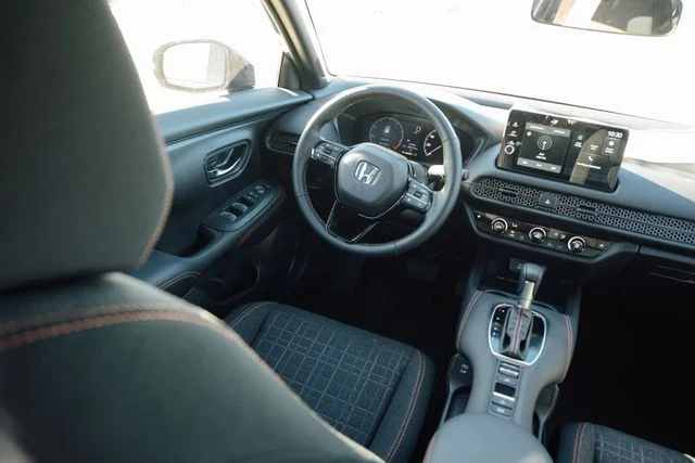 2026 Honda HR-V Sport - Photo 6