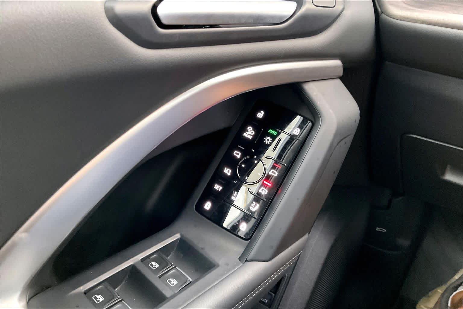 Used 2025 Tambora Gray Metallic Audi Premium Plus image 34