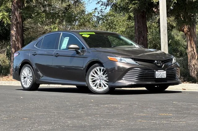 Used 2018 Brown Toyota XLE image 2