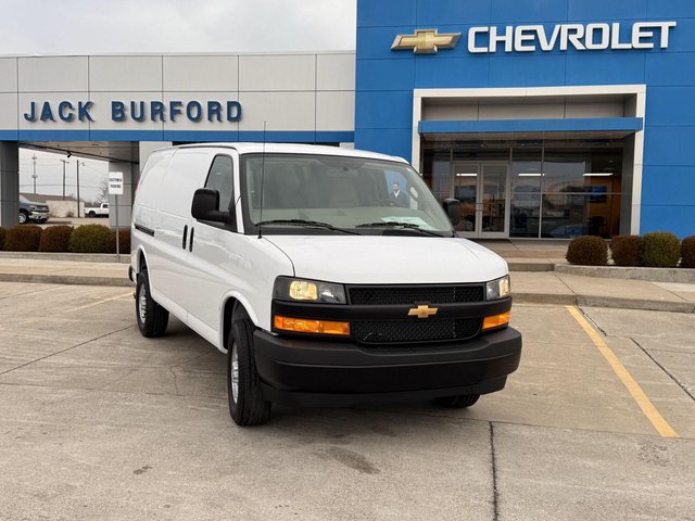 2026 Chevrolet Express Cargo WT