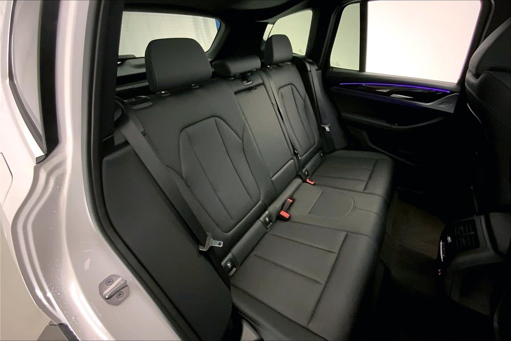 Used 2024 Mineral White Metallic BMW  image 15