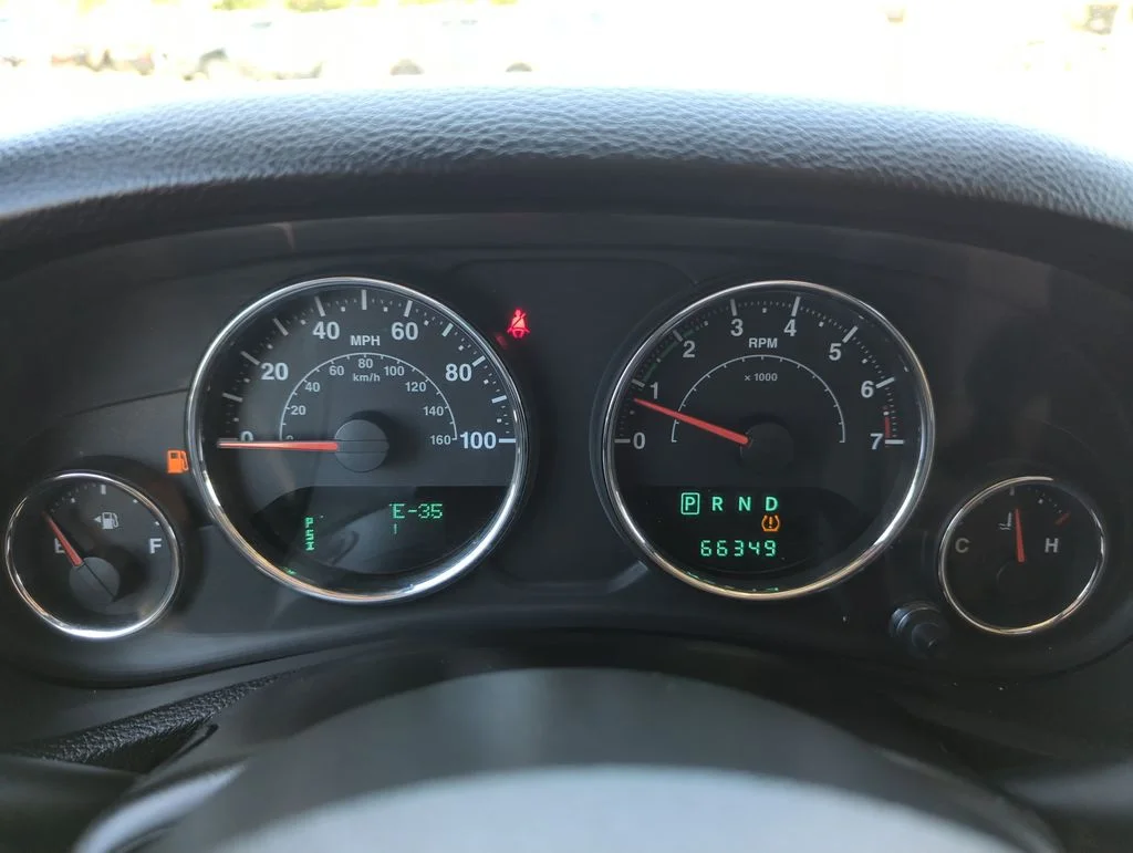 Used 2014 Black Jeep Unlimited Sahara image 35