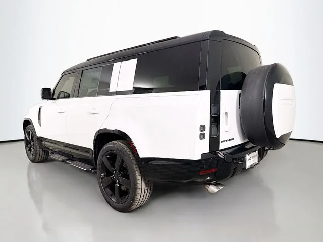 2026 Land Rover Defender V8 - Photo 7