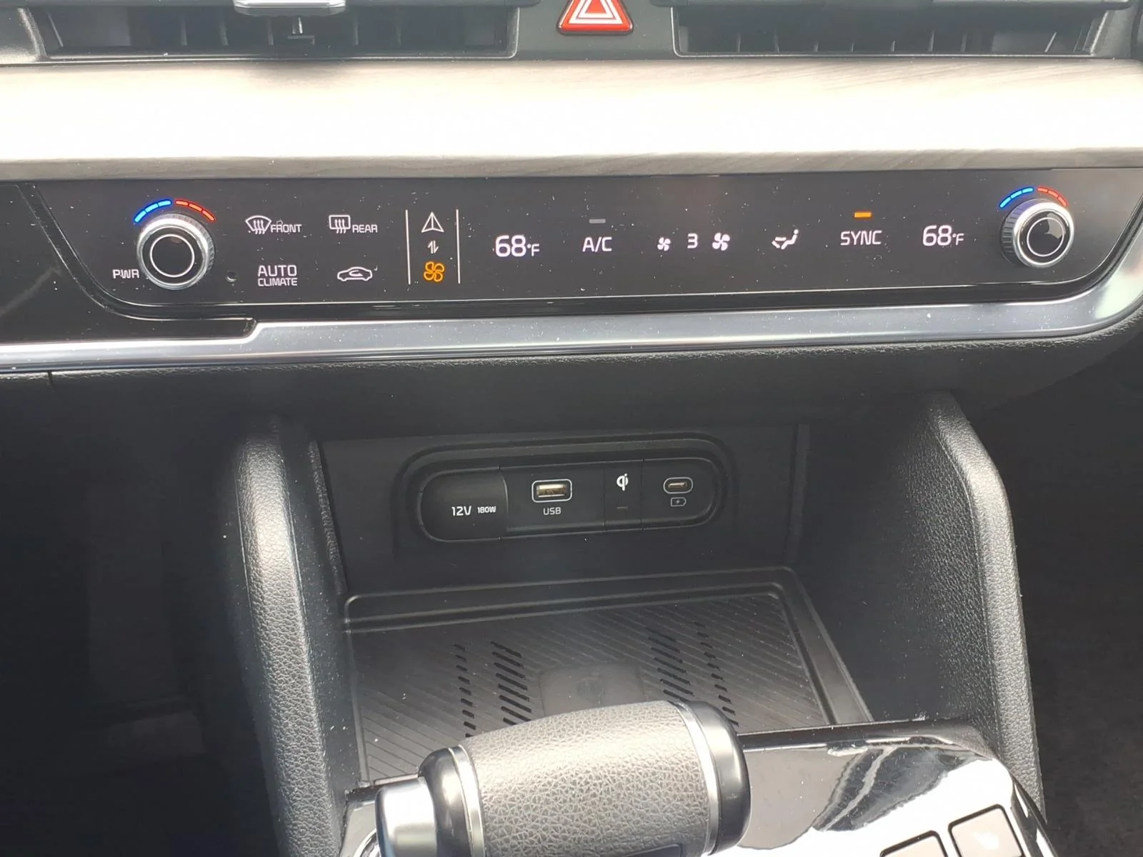 Used 2023 Red Kia X-Line image 21