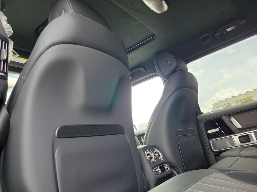 New 2027 MANUFAKTUR Dark Blue Non-Metallic Mercedes-Benz AMG® G 63 SUV image 11