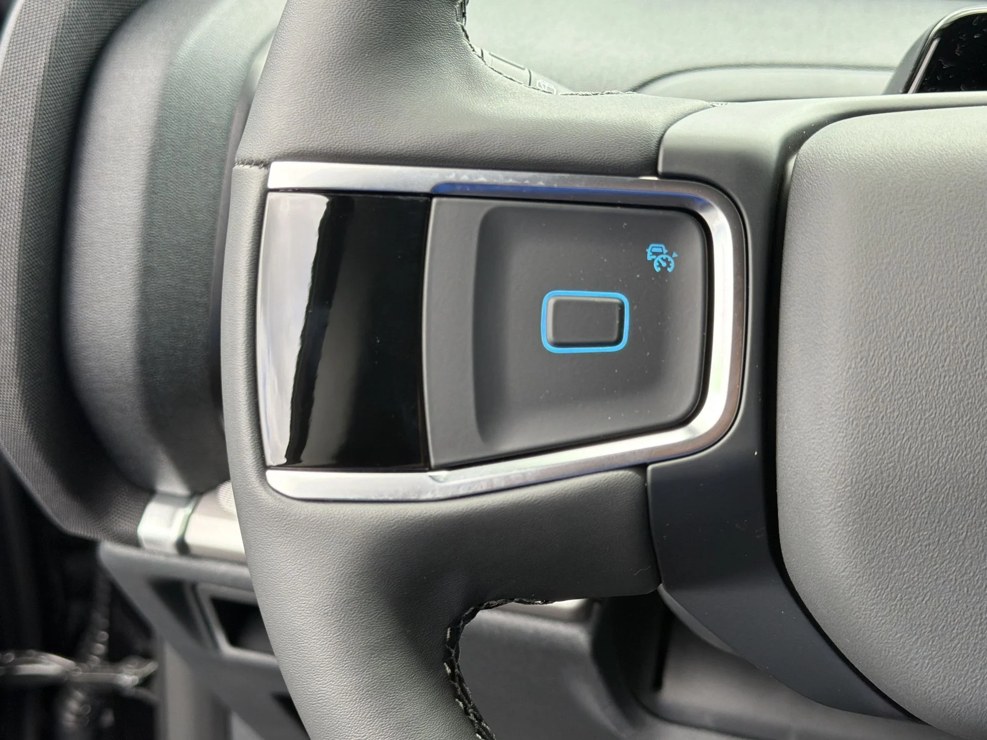 New 2026 Agate Black Metallic Ford MAX Active image 12