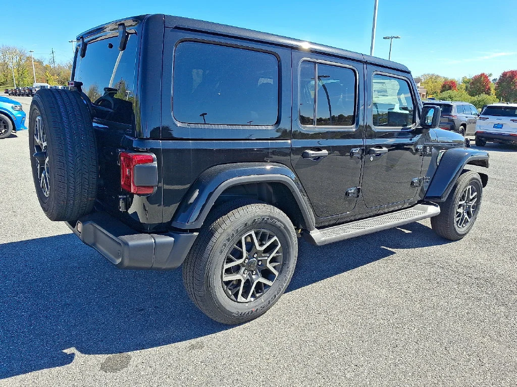 New 2027 Black Jeep Sahara image 4