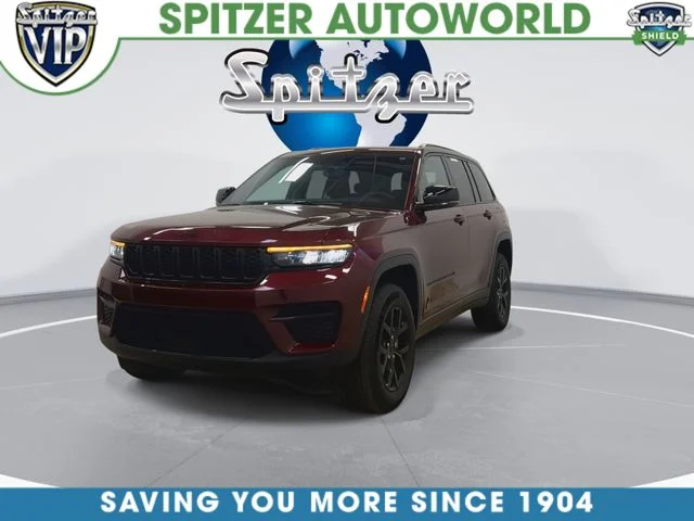 Used 2025 Red Jeep Altitude image 6