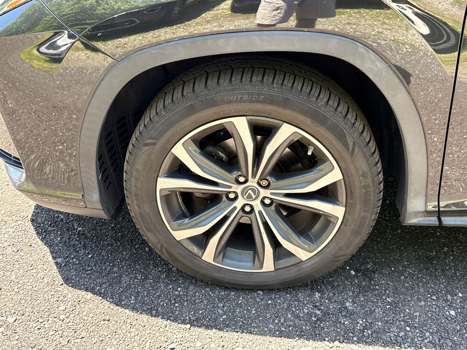 Used 2019  LEXUS FSPORT image 9