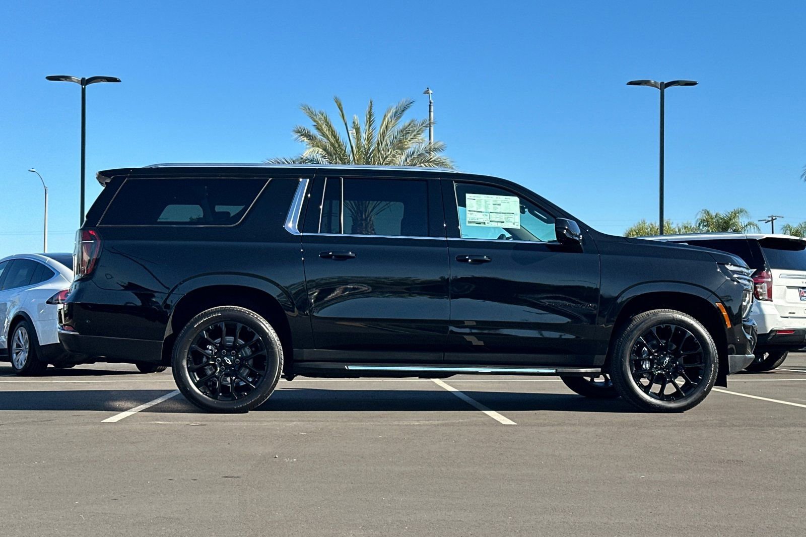 2026 Chevrolet Suburban LS - Photo 3