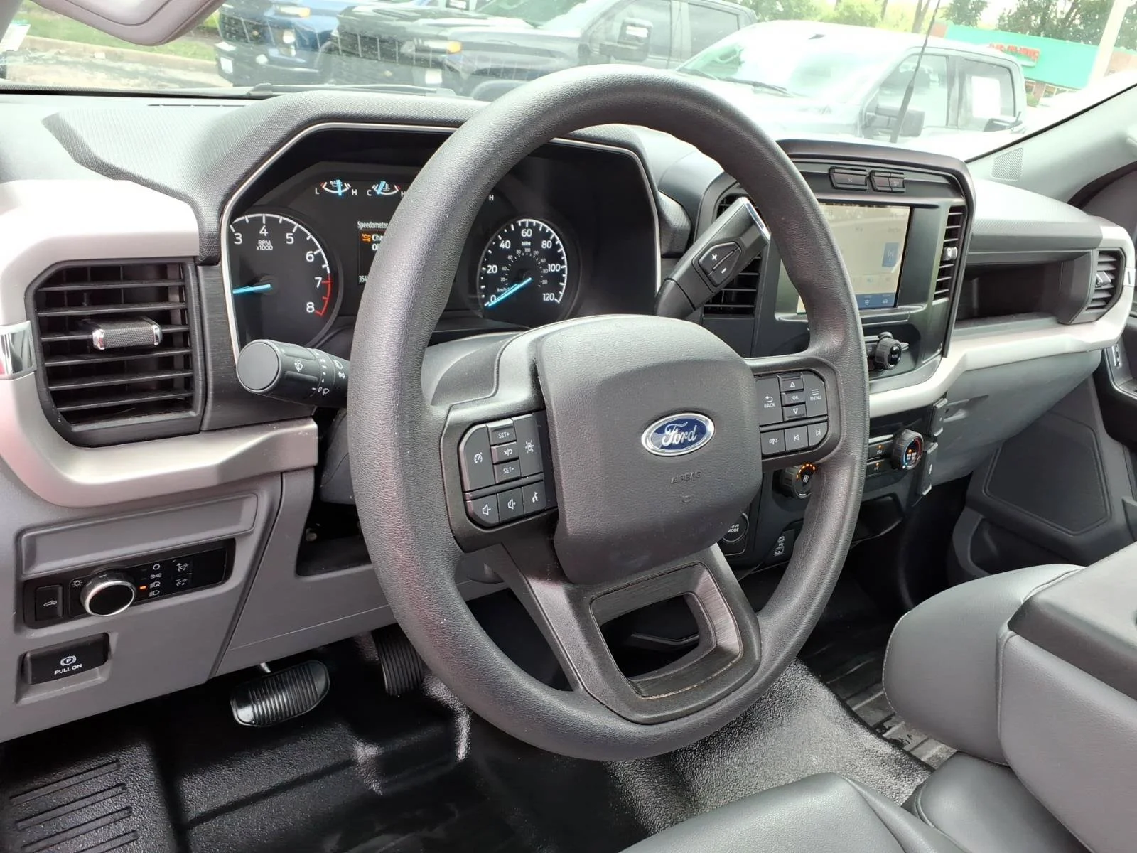 Used 2023 Oxford White Ford XL image 9